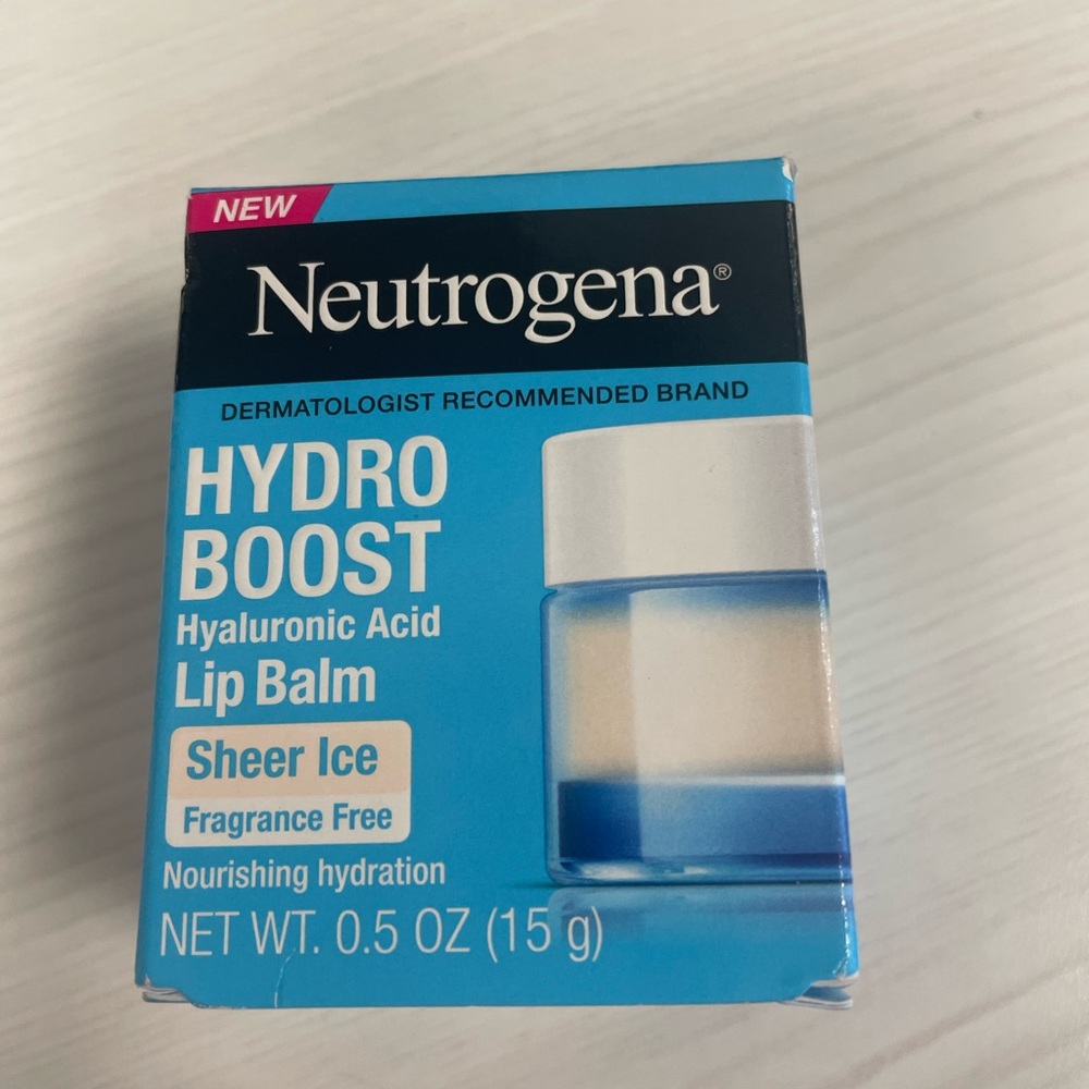 Neutrogena Hydro Boost Hyaluronic Acid Lip Balm in Sheer Ice